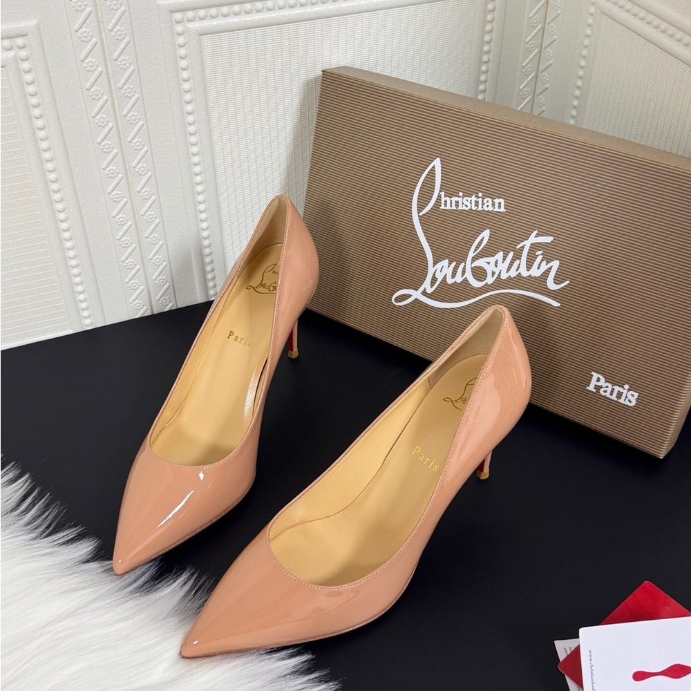 Christian Louboutin Kate 85mm Peach Patent Leather Pointed-Toe Pumps - Picture 8 of 9